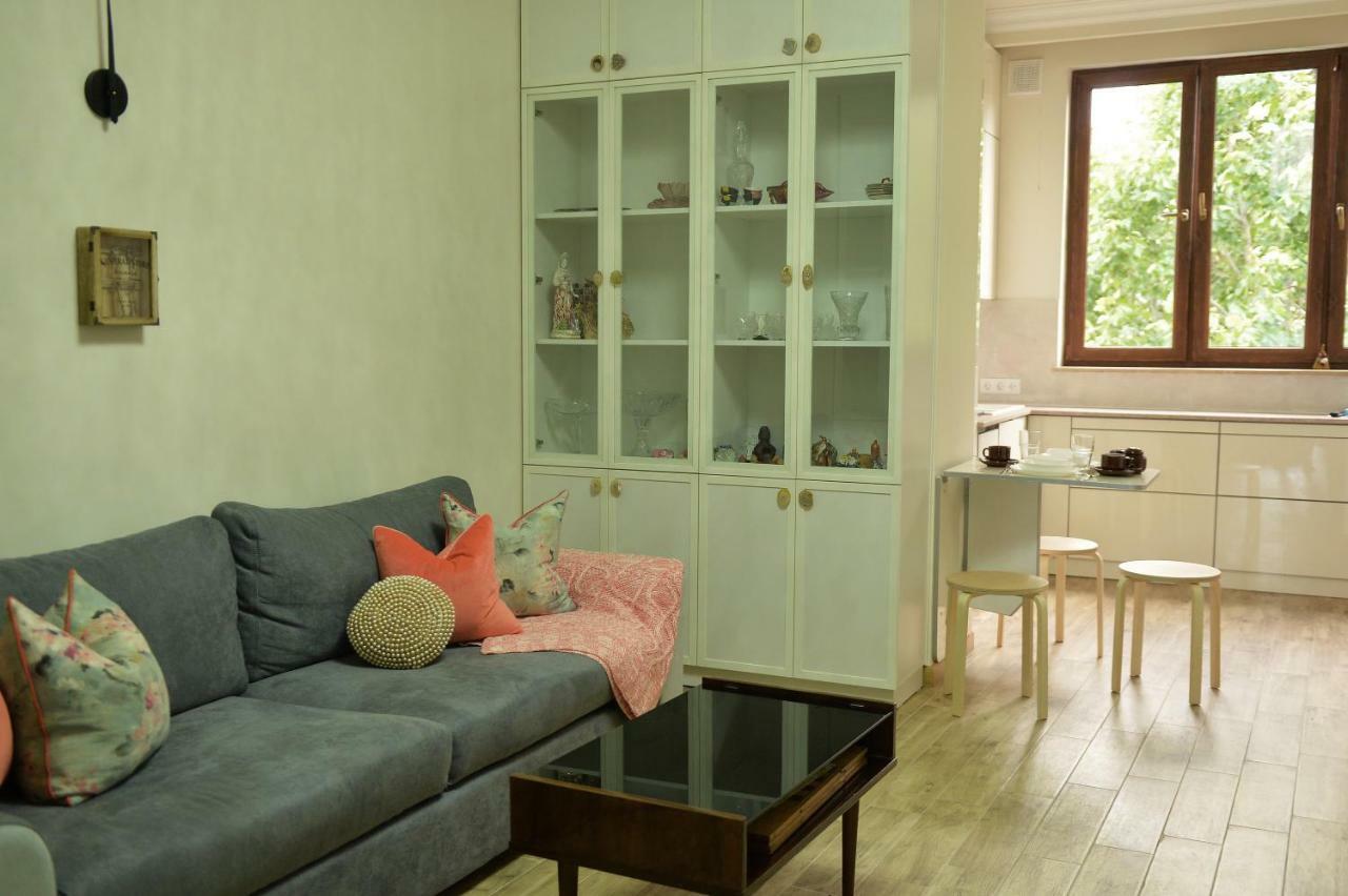 Spacious Modern 2 Bedrooms Apartment In Central 耶烈万 外观 照片